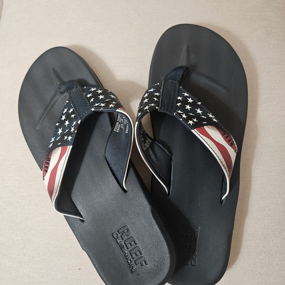 Reef Black and American Flag Flip Flops Can Be Men Or Womens